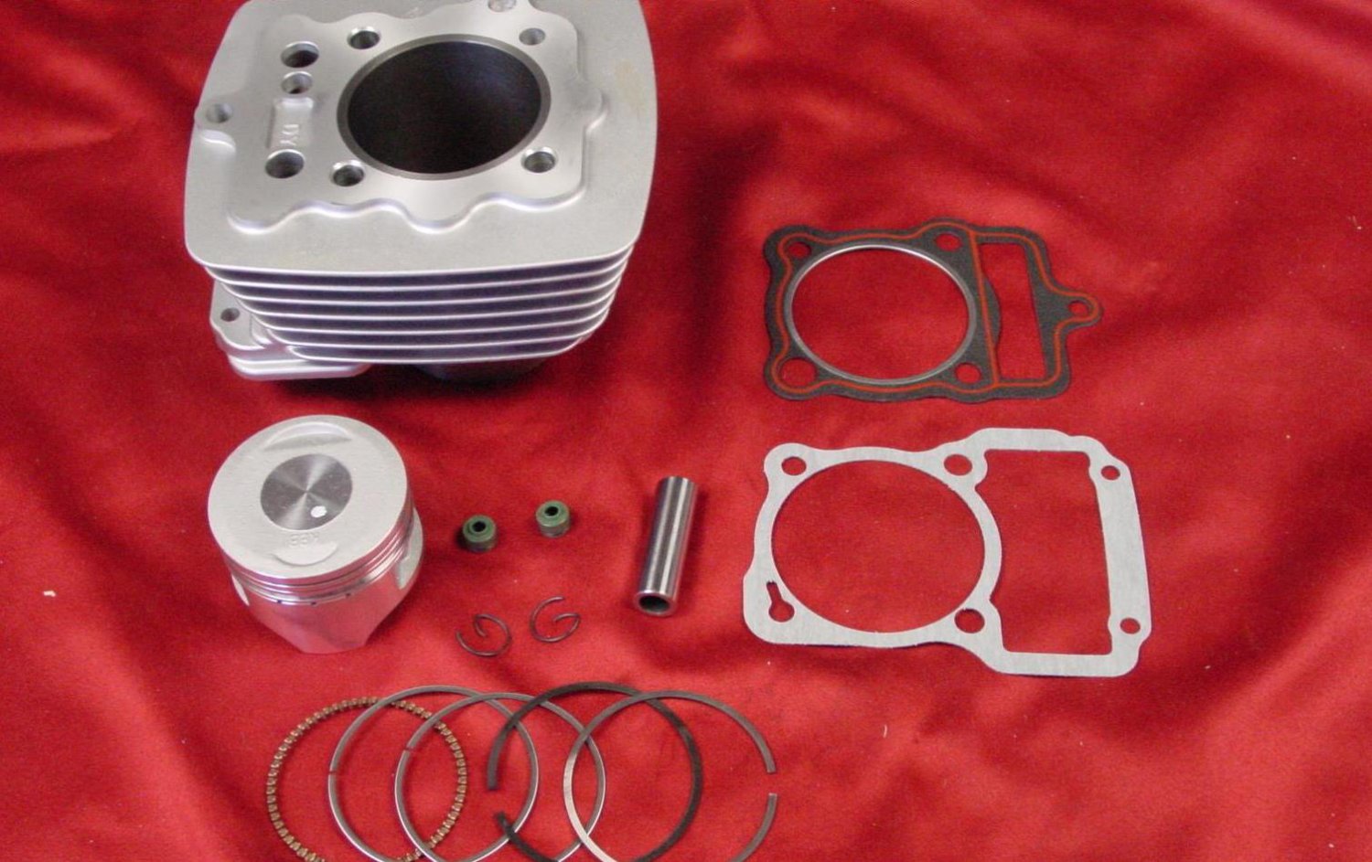 KIT DE CYLINDRE piston Joints 125cc pour Honda CG125 156FMI CG150 GY150 162FMI E EUR 96,37