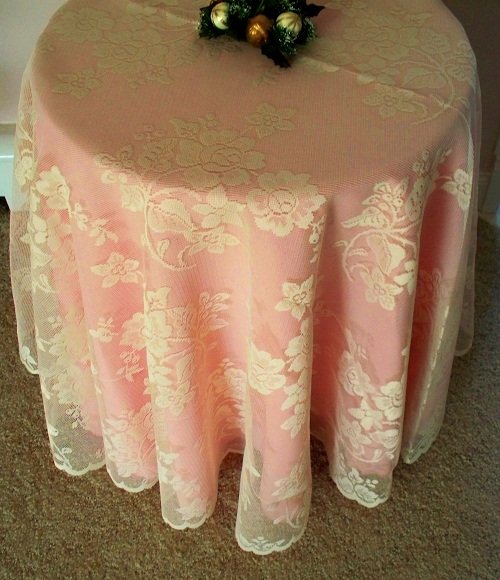 Round Lace Tablecloth Rose Bouquet 70 Inch Ivory Oxford House