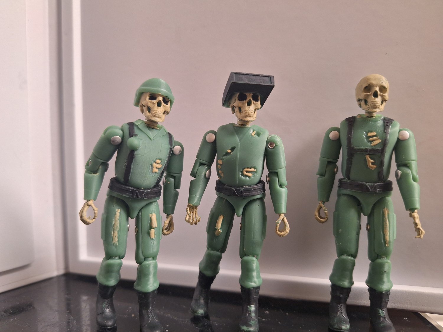 Corpse soldiers set