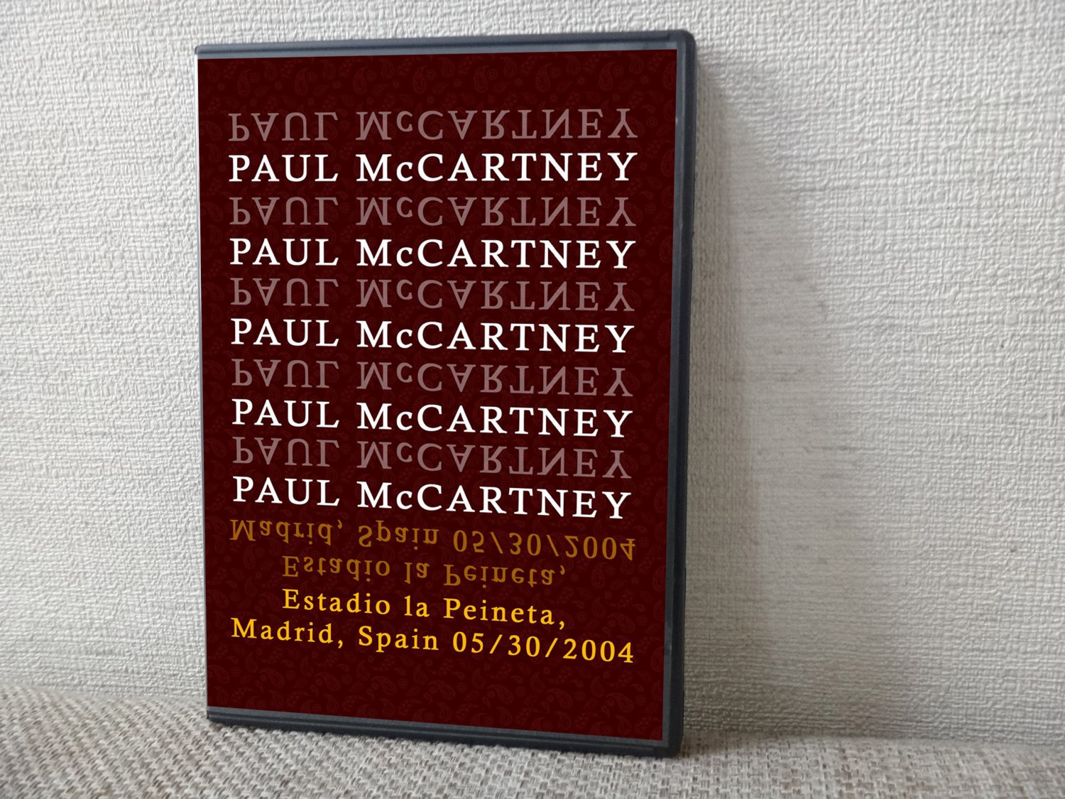 PAUL McCARTNEY Estadio la Peineta, Madrid, Spain 05.30.2004 DVD