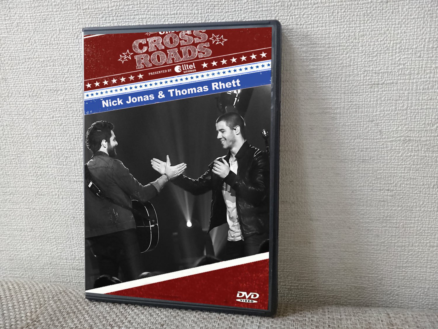 NICK JONAS & THOMAS RHETT CMT Crossroads 2015 DVD