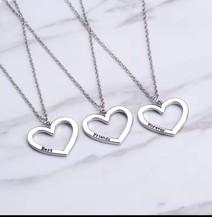 Hollow Out Heart Design Best Friend Forever Necklace Set BFF Chain Choker
