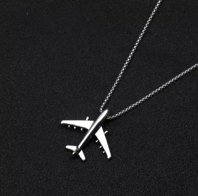 Classic design trendy unisex airplane necklace simple nightclub cute pendant