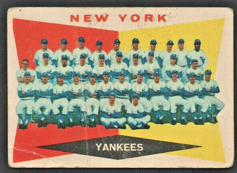 1960 Topps Baseball Card 332 New York Yankees Team Card