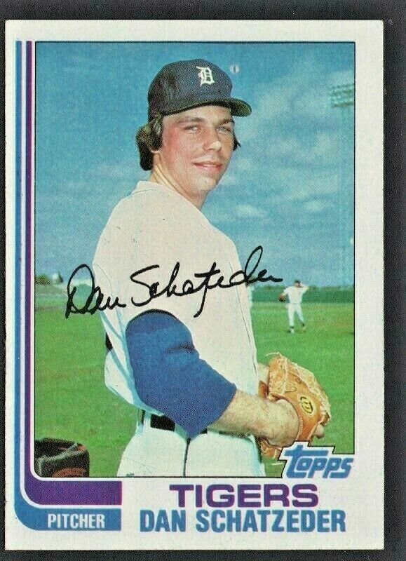 Detroit Tigers Dan Schatzeder 1982 Topps Baseball Card # 691 nr mt