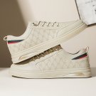 Unisex Fashion Sneakers – Breathable Low-Top Skate Shoes, Lace-Up Casual Sports Footwear Unisex Fashion Sneakers – Breathable Low-Top Skate Shoes, Lace-Up Casual Sports Footwear