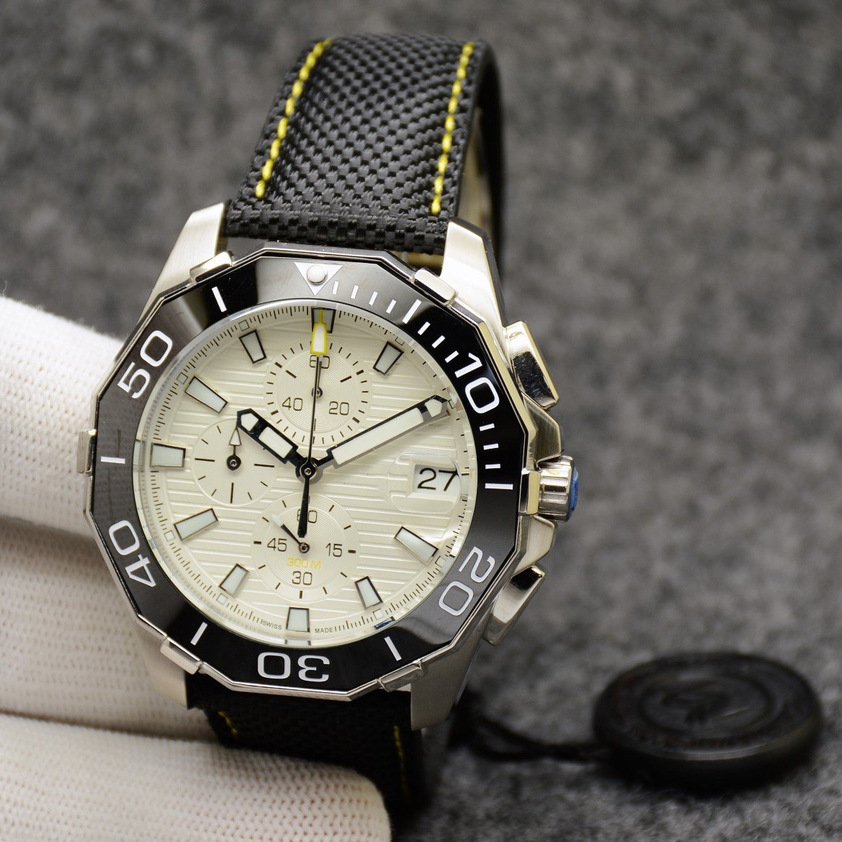 3_The Manufacturer Of The Luxury Y 6-Pin Running Second Timing Quartz Watch