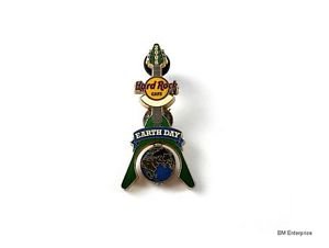 Hard Rock Cafe Green Flying V Guitar Globe Spinner Limited Edition Pin