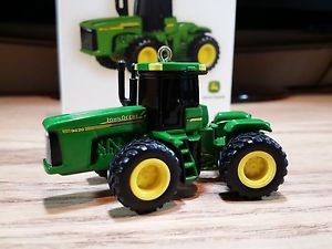 Hallmark Keepsake Ornament John Deere 9620 Tractor