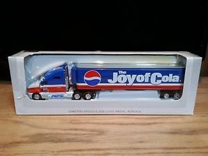 Kenworth T2000 Tractor Trailer Pepsi SpecCast 1:64