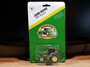 John Deere 7610 Tractor Motorized Action Ertl Diecast 1:64