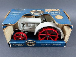 Fordson Model F Tractor Special Edition 1:16 Scale Diecast Ertl