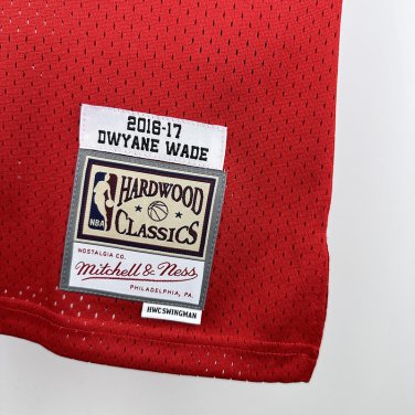#3 Wade Bulls 2016-17 M&N jersey red (heat pressed)