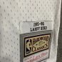 #33 Larry Bird Celtics 1985-86 M&N jersey white (heat pressed)_CM_1