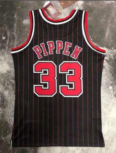 #33 Pippen Bulls 1995-96 M&N black stripe with The trophy (heat pressed)