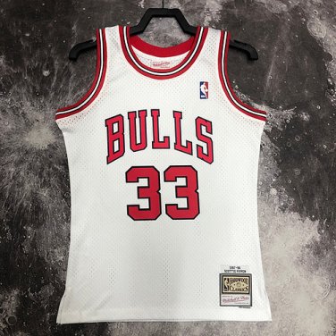 #33 Pippen Bulls 1997-98 M&N heat pressed jersey white