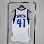#41 Nowitzki Dallas Mavericks 2010-11 M&N jersey white (heat pressed)