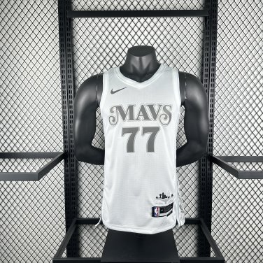 25th season Mavericks City Edition No. 77 Dongchi