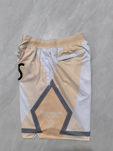 25 Bulls off white city edition pocket ball pants