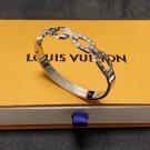 LV versatile accessory bracelet (27)