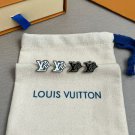 LV versatile accessory bracelet (67)