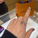 LV versatile accessory bracelet (89)