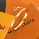 LV versatile accessory bracelet (110)