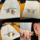 LV versatile accessory bracelet (176)