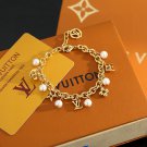 LV versatile accessory bracelet (235)