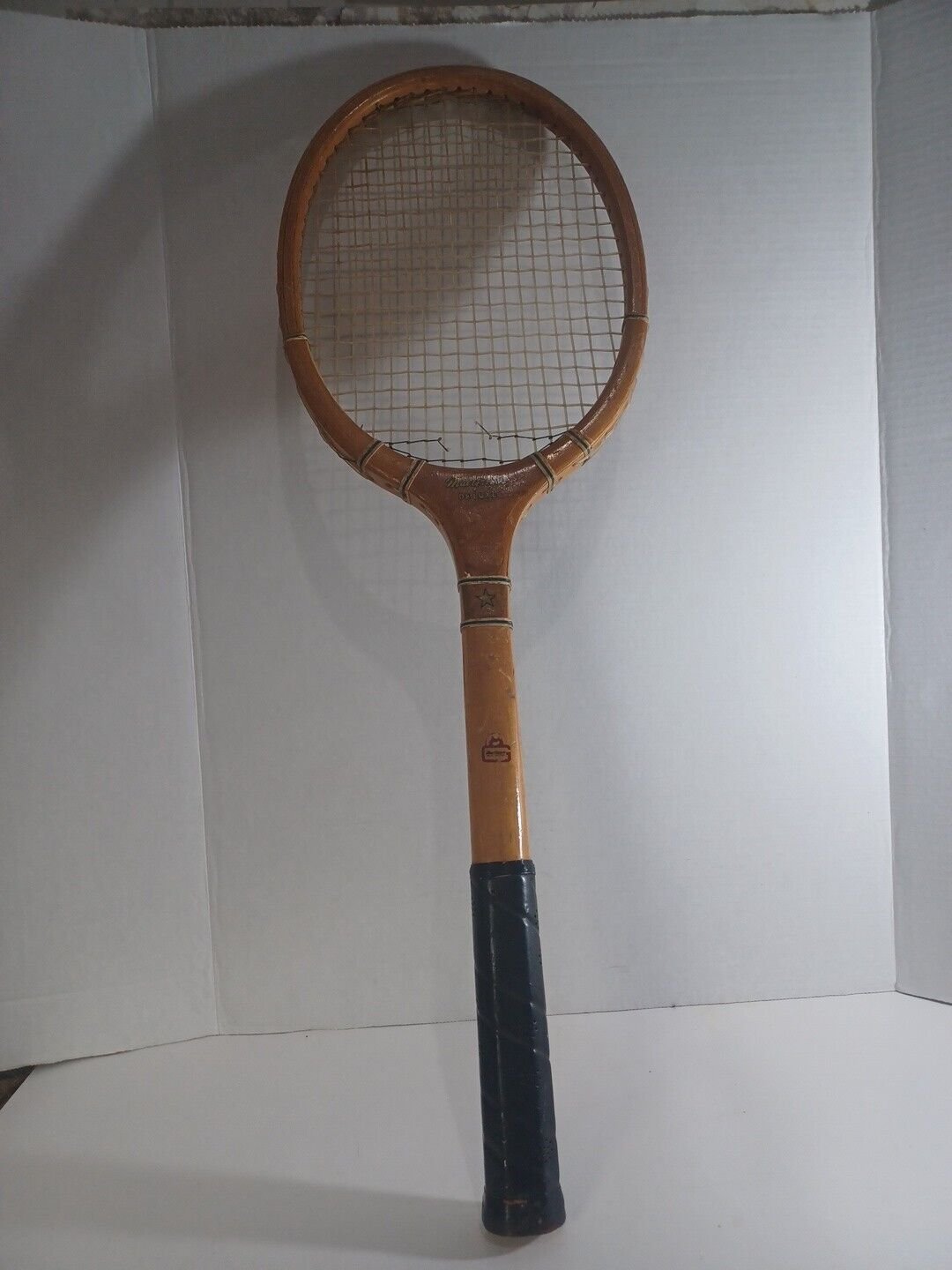 Vintage MacGregor de luxe 4-1/2 Custom crafted wooden racquet vintage