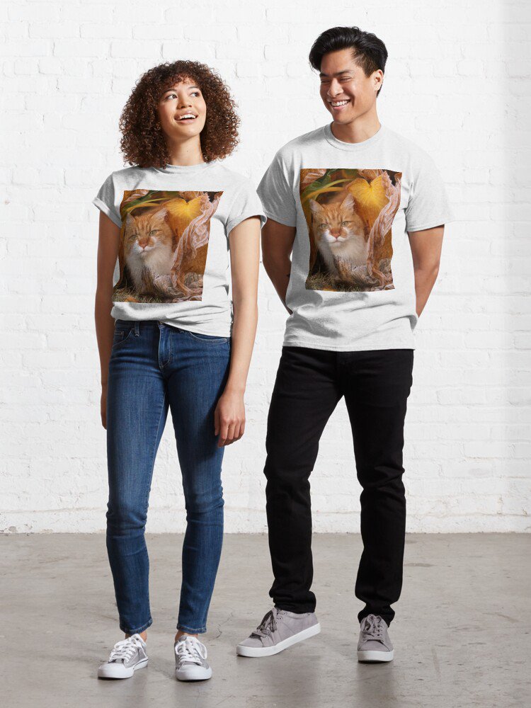 Street cat essentials Classic T-Shirt
