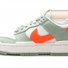 DUNK LO DISRUPT MNS WMNS Sea Glass _ Hyper Crimson