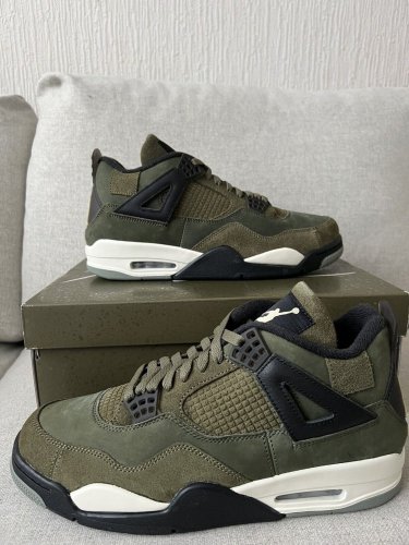 Air  4 Retro SE Craft Medium Olive Shoes