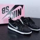 SB Dunk Low Diamond Supply Co. Black Diamond