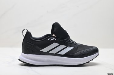 150 company level  men's CORERUNNER 5 TR sports shoes are waterproof and have strong_56