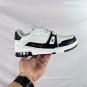 180 empty glueLV white graffiti sports shoes belong to the Spring Capsule series, design