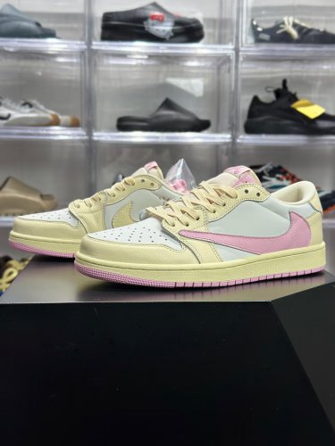 Air  1 Low Cream Powder Low Top Board ShoesAJ1 low cut cream powderSize 36-46