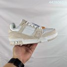Collection 150LV Vuitton sneakers, classic Monogram presbyopia+milk tea color, low-key y
