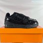 Collection 150LV Vuitton sneakers, classic Monogram presbyopia+milk tea color, low-key y