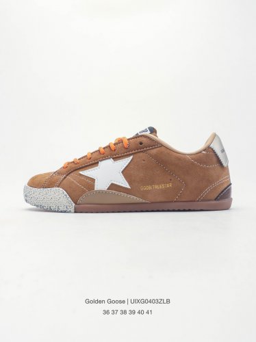 Golden Goose Deluxe Brand SStar is a trendy retro board shoe from GGDB, Italy, featuring d_5639