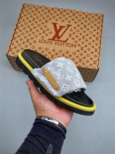 Louis Vuitton 2026 SpringSummer New Collection Limited EditionNew LV couple thick soled