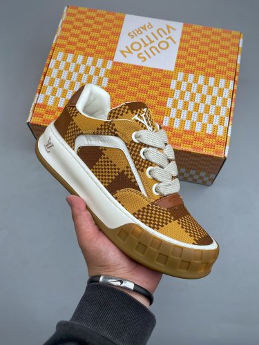 Luxury high-end goods - the only correct versionLOUIS VUITTON Tilted Series  Newly laun