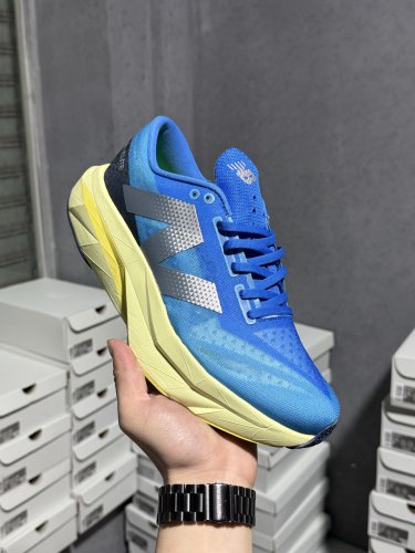 New Balance Rebel V4 Comfortable and Versatile Low cut Marathon Training, Long distance Ru