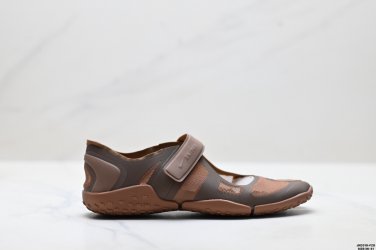 one hundred and eightyCompany level SKIMS x  Air Rift Mesh  Comfortable Fit Low