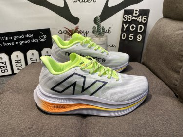 one hundred and fiftyNew Balance New Balance Trainer v2 Marathon Full Palm Carbon Plate_219