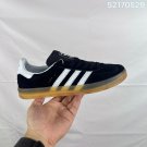 one hundred and five Gazelle Indoor blue training shoes, with a soft and durable s
