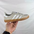 one hundred and five Gazelle Indoor blue training shoes, with a soft and durable s_1358
