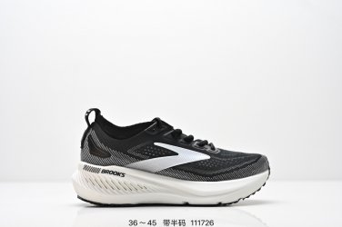 one hundred and fortyMen's and women's shoes are made of genuine half size design, with_12