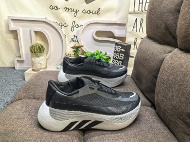 one hundred and sixtyMen's and women's shoes size 36-45 (with half size)Company level