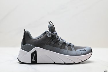 one hundred and twentyCompany level  Free Metcon 7  mesh round toe lace up shoc_2441